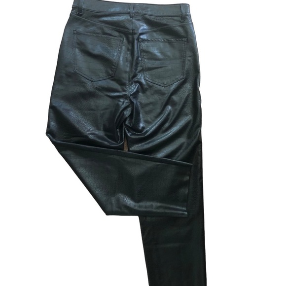 Express  Pant Sz 8 Super High Waisted Croc Embossed Faux Leather Crop Straight - Picture 2 of 6